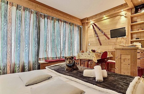 Tignes le Lac Apartment | 50m from resort center, 4th floor, view mountain, balcony, tv, 30m², Tignes
