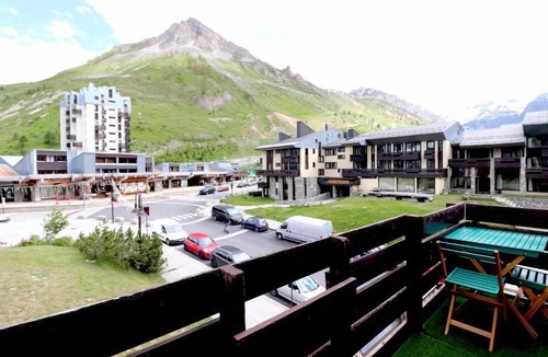 Le Lavachet Apartment | 50m from shops, 3rd floor, balcony, tv, 50m², Tignes