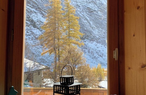 Bonneval-sur-Arc Apartment | 6-7 BED APARTMENT NEAR SHOPS AND SKI SLOPES IN BONNEVAL SUR ARC