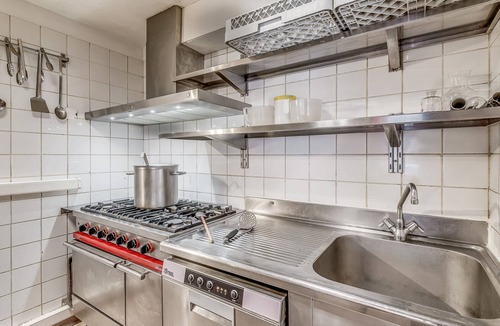 Les Almes Ski Chalet | 6-bedroom chalet, 6 bathrooms, Jacuzzi in Tignes