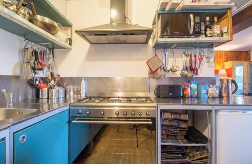 Vallandry Ski Chalet | 6‑Bedroom Chalet for 12–15 with Hot Tub and Mountain Views, Peisey‑Vallandry