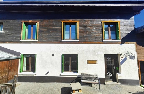 Vallandry Ski Chalet | 6‑Bedroom Chalet for 12–15 with Hot Tub and Mountain Views, Peisey‑Vallandry
