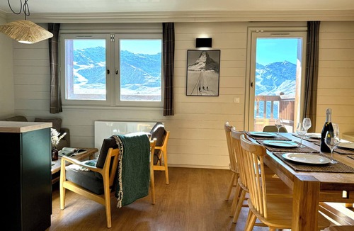Val-Thorens Apartment | 6-person apartment with view and pool at the foot of the slopes