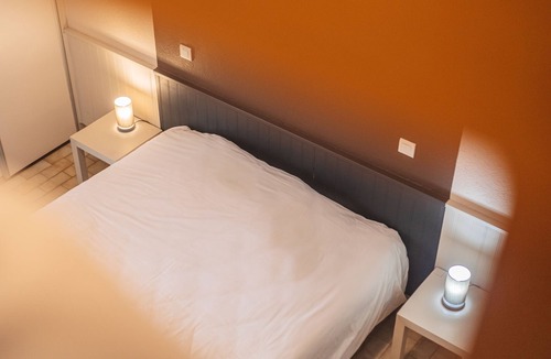 Saint-Leger-de-Peyre Resort | 6-person gîte in vacation village