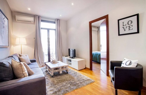 Sant Antoni Apartment | 66 m² Apartment ∙ 2 bedrooms ∙ 4 guests