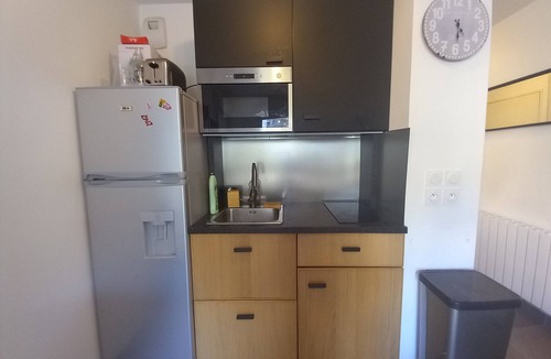 Yves Farge - Le Fleuve Apartment | 69A - Cosy studio ideally located Lyon Gerland