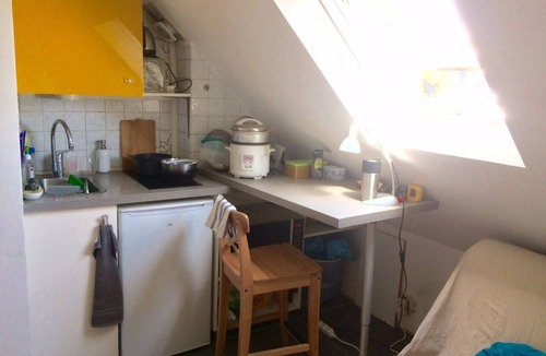 Quartier Saint-Georges Apartment | 6th floor apartment without elevator in a Haussmann building Paris 9eme