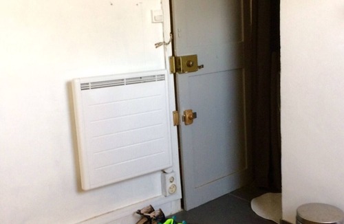 Quartier Saint-Georges Apartment | 6th floor apartment without elevator in a Haussmann building Paris 9eme