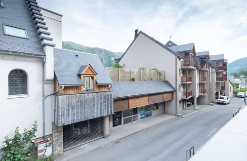 Saint-Lary-Soulan Apartment | 8-person apartment with pool and sauna in Saint-Lary-Soulan center