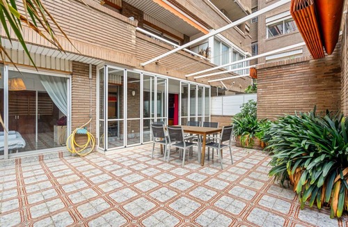Dreta de l'Eixample Apartment | 97 m² Apartment ∙ 3 bedrooms ∙ 5 guests