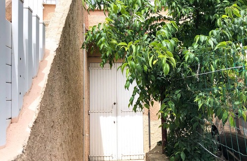 Ensues-la-Redonne Apartment | A 10 Minutes de la mer ! Appartement au Calme. Animaux Acceptés