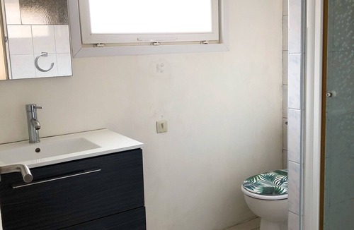 Ensues-la-Redonne Apartment | A 10 Minutes de la mer ! Appartement au Calme. Animaux Acceptés