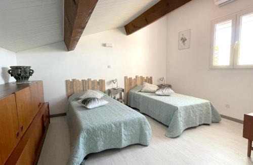Sainte-Marie-la-Mer Apartment | A 150 m de la mer - T3 tout confort - 4 pers - Roussillon - 2