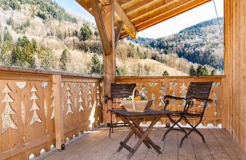Montendry House | A 30km D'albertville et à 40km de Chambéry, Dominant le Val Gelon, Petite Vallée Située Entre le Par