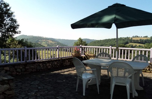 Saint-Andre-de-Najac House | A beautiful, traditional house surrounded by nature, with natural cooling and a superb view