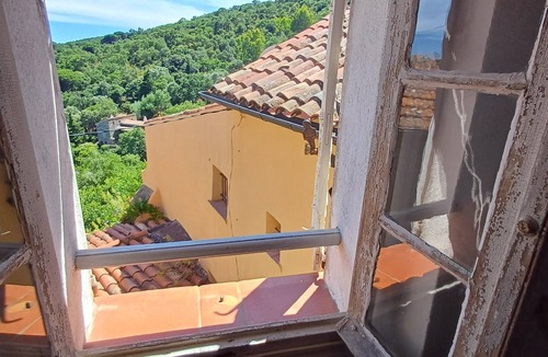 Ramatuelle House | A delightful little village home