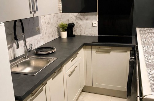 Arnage Apartment | A fully equipped and functional apartment right in the heart of Arnage