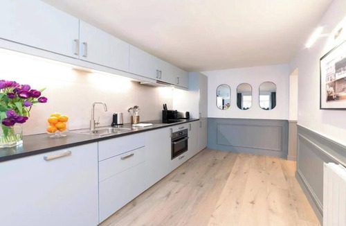 2nd Arrondissement Apartment | A PARISIAN CHARM NEXT TO THE LOUVRE & PALAIS ROYAL - 4 BEDROOM