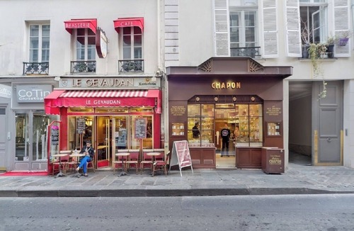 Saint-Thomas-d'Aquin Apartment | A PERFECT PARISIAN RETREAT IN THE HEART OF SAINT-GERMAIN- RUE PAUL LOUIS COURIER