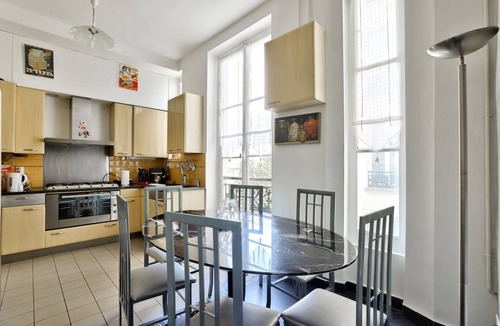 Quartier du Faubourg-Montmartre Apartment | A Prestigious Location in the Heart of Paris