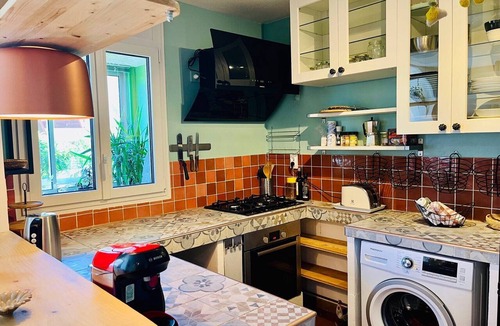 Beaux Arts-Boutonnet Apartment | A small, green oasis of peace spanning 80 square meters in Montpellier, Boutonnet