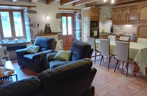 Carlat House | A small house in the countryside, a private swimming pool, your vacations!