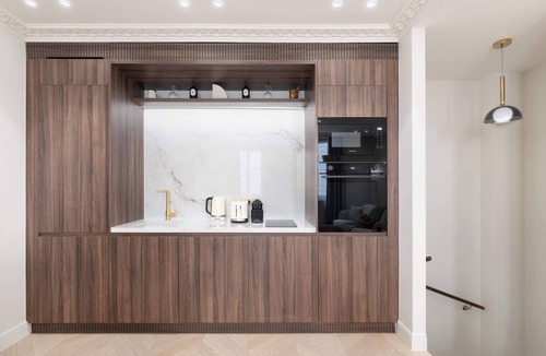 Les Halles Apartment | A Sophisticated 1-BR- Louvre