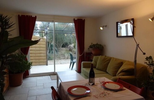Fontvieille House | A stay in Provence