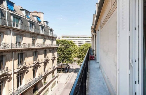 Champs-Elysees Apartment | A Sumptuous 2-BR apartment in the Champs-Elysées