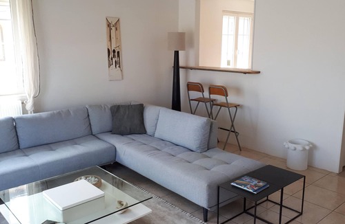 Bas-Vernet Apartment | A terrace close to the city center