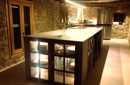 Coll de Nargo House | A totally renovated rural design house in the middle of nature.