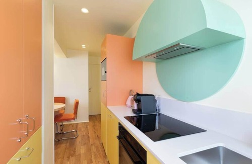 8th Arrondissement Apartment | A Vintage 2-BR/2BA with Services - Champs-Elysées