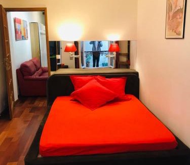 Montmartre Apartment | Abbesses Montmartre Apartment