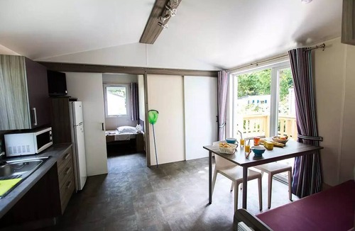 Clohars-Fouesnant House | Accessible Mobile Home | Comfort | 2 Bedrooms | 4 Guests | Raised Deck | TV