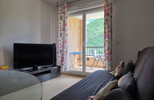Avene Apartment | Accommodation just 5 minutes' walk from the spa. Ideal for families