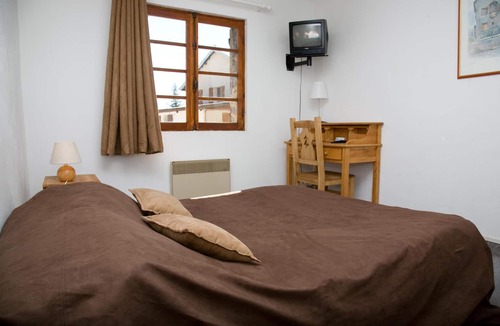 Guillaumes Hotel | Adonis Hotel Le Chastellan