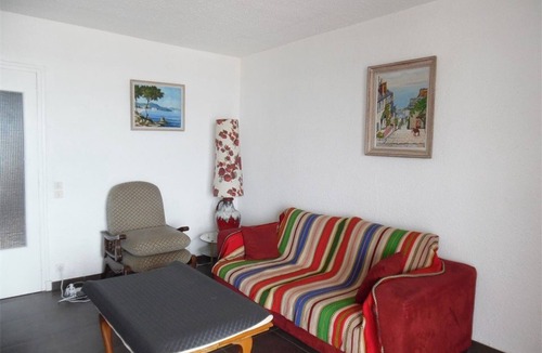 La Jetee Apartment | Air-conditioned two-room sea view, near port