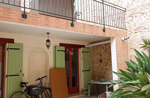 Le Chateau House | Air-conditioned village house with terrace in a peaceful setting 8 pax