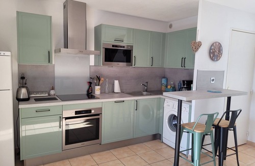 Portiragnes-Plage House | Air-conditioned villa, free WIFI, 500 m from the beach in residence with swimming pool.