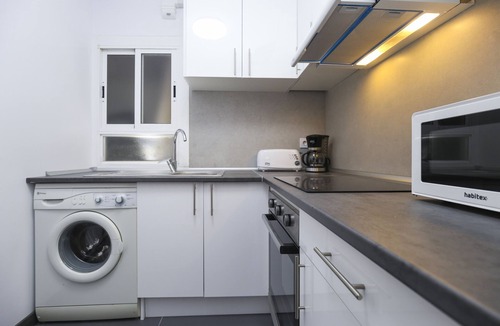 La Pineda Apartment | AirCon Apartment in front of the beach
