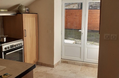 Roche-Saint-Secret House | Alba House: 2 bedrooms, garden, river view, parking.