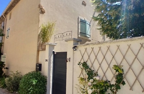 Roche-Saint-Secret House | Alba House: 2 bedrooms, garden, river view, parking.