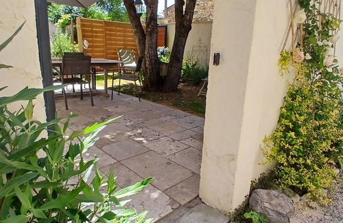 Roche-Saint-Secret House | Alba House: 2 bedrooms, garden, river view, parking.