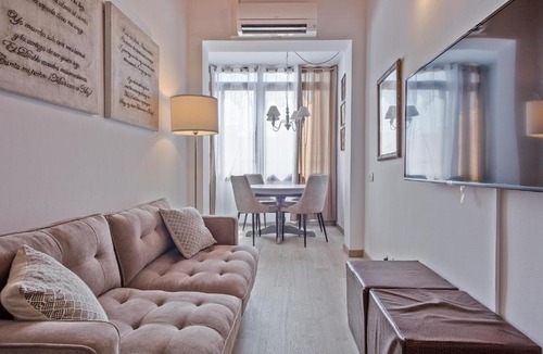 Sant Antoni Apartment | Alcam Books