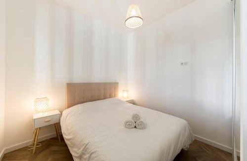 Charmettes - Bellecombe Apartment | All in Lyon | Séjour élégant et calme Part-Dieu