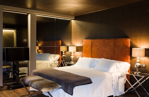 Ainsa-Sobrarbe Hotel | Alojamientos Ainsa Sanchez