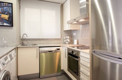 Sant Antoni Apartment | Amazing Boutique Apartment Steps Away To Major Sightseeing's