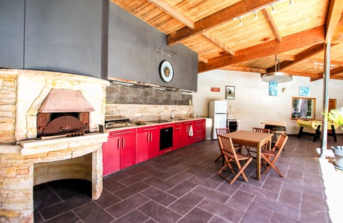 Saulce-sur-Rhone House | Amazing home in Saulce sur Rhône