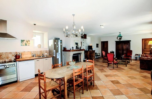 Flaviac House | Amazing home in Flaviac