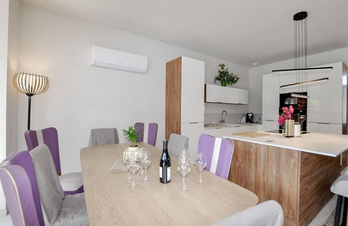 Ille-sur-Tet House | Amazing home in Ille-sur-Têt